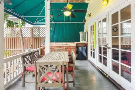 Curry House - Pool, King Bed & Balcony! Room 7 Key West Exteriér fotografie