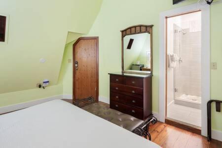 Curry House - Pool, King Bed & Balcony! Room 7 Key West Exteriér fotografie
